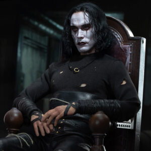 The Crow – Eric Draven (Deluxe Edition) Sixth Scale Figure by Infinite Statue