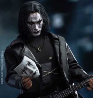 The Crow – Eric Draven (Deluxe Gold Edition) Sixth Scale Figure by Infinite Statue